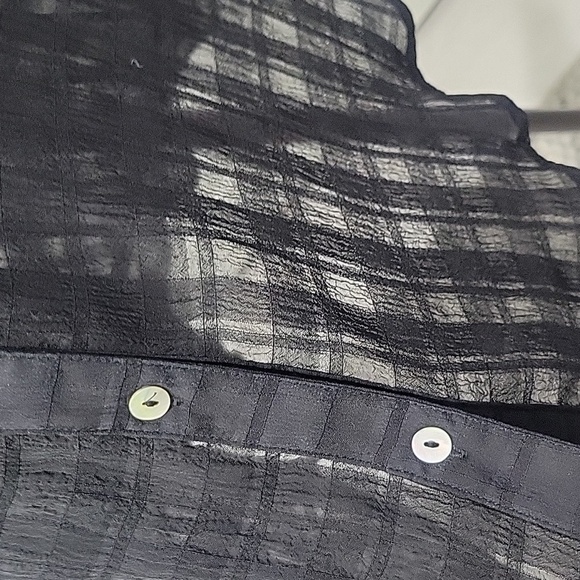 NEW IN Black Sheer Button-Up Blouse SIZE Medium - Picture 3 of 8